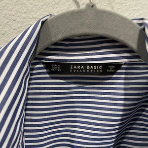 ZARA, SIZE MED, COLOR BLUE AND WHITE STRIPES